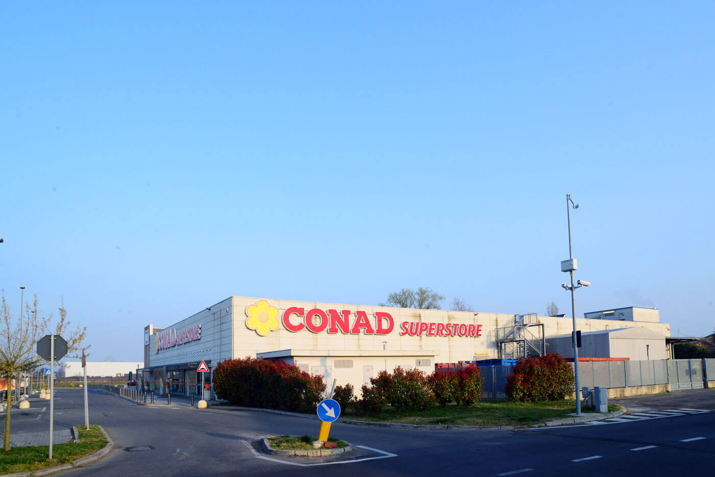 Sviluppo supermercati con parcheggio Casorate