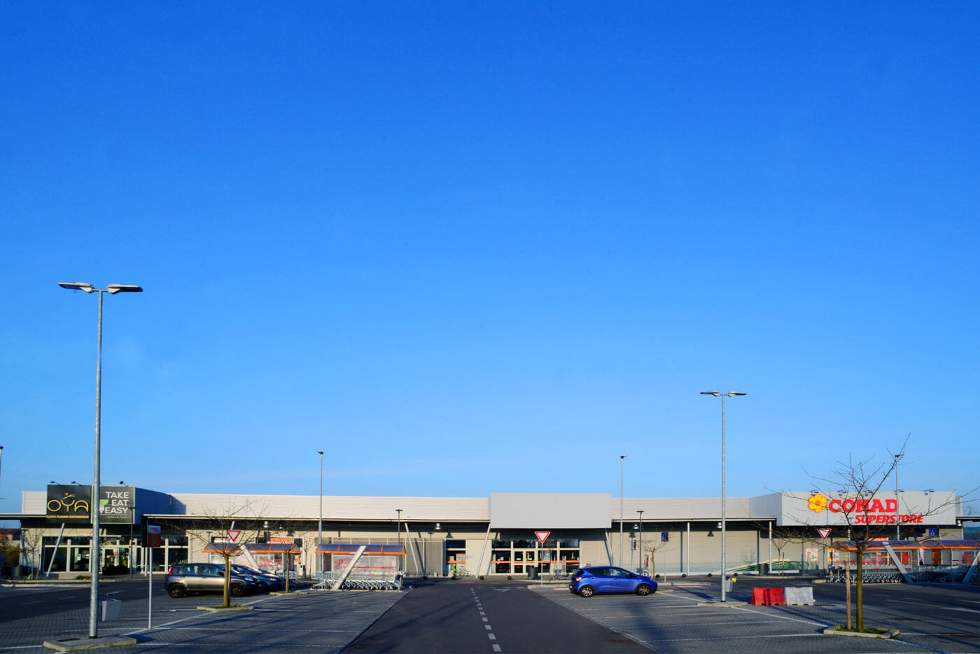 realizzazione supermercati con parcheggio Cernusco
