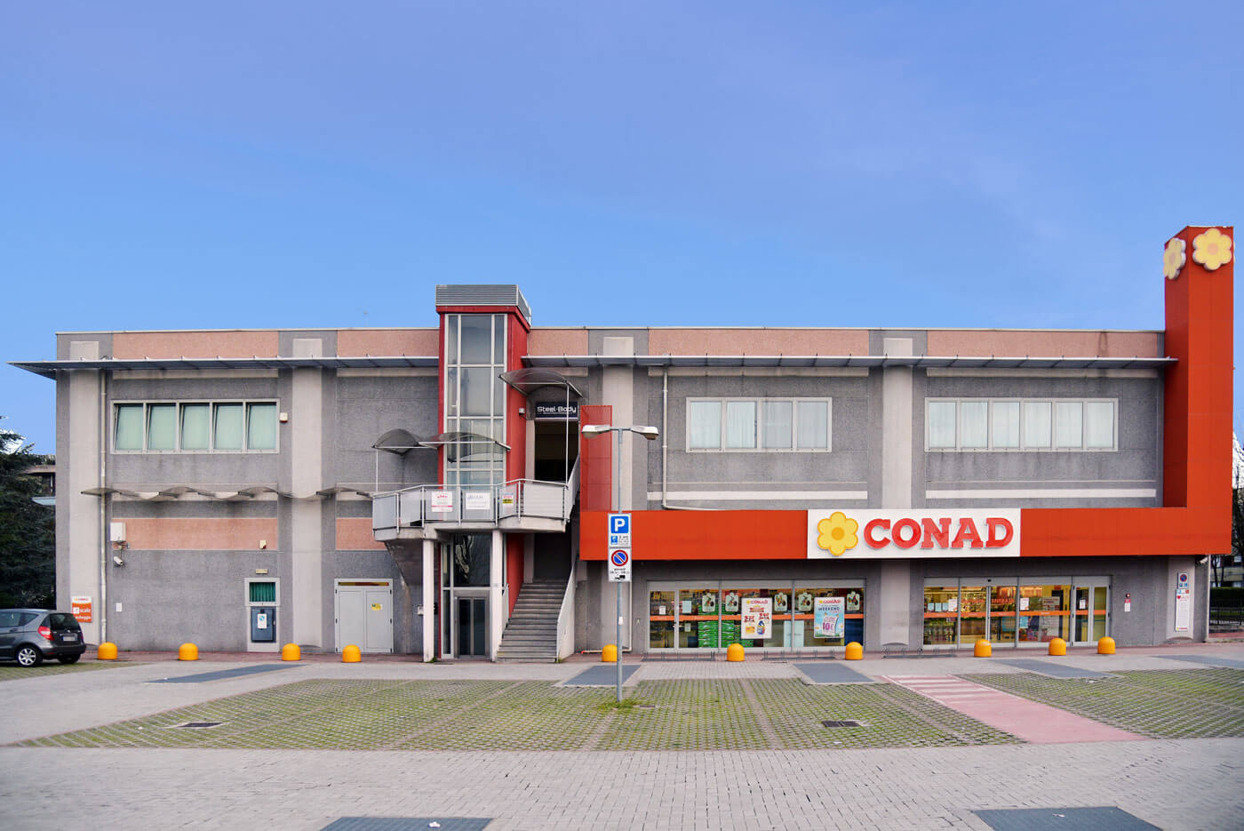 Realizzazione mercato rionale Agrate Brianza
